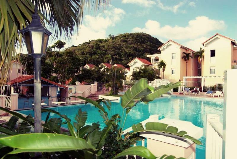 Superbe Studio avec Jacuzzi Privé Apartamento Sainte-Anne Exterior foto