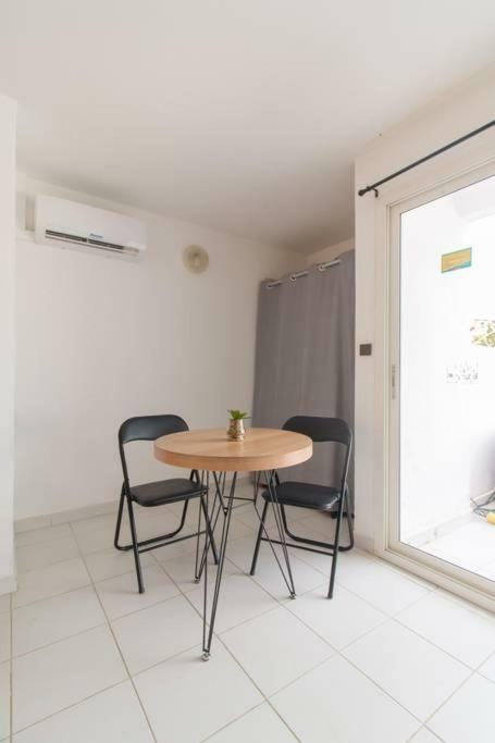 Superbe Studio avec Jacuzzi Privé Apartamento Sainte-Anne Exterior foto